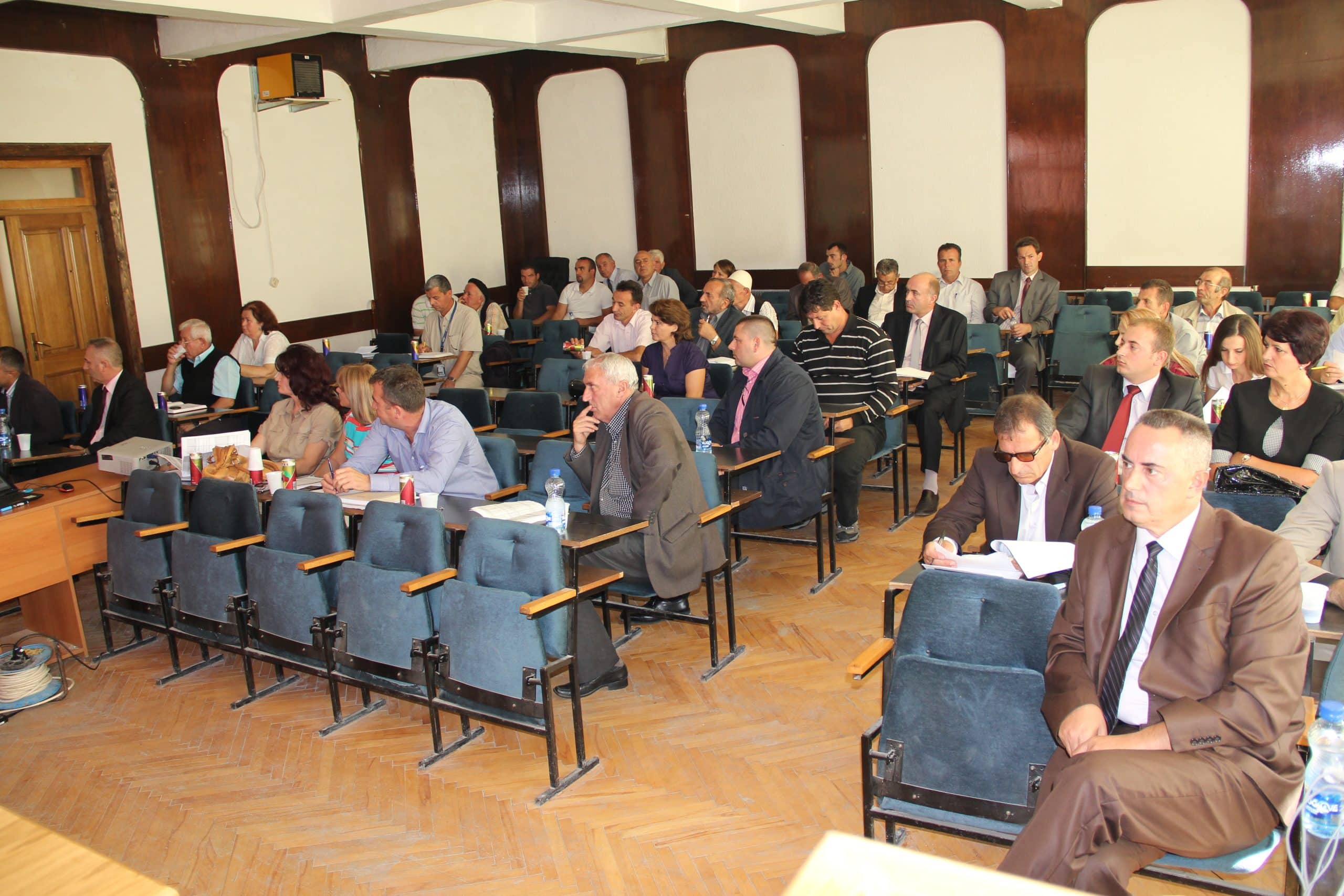 The Assembly approves 2013-2015 Budget