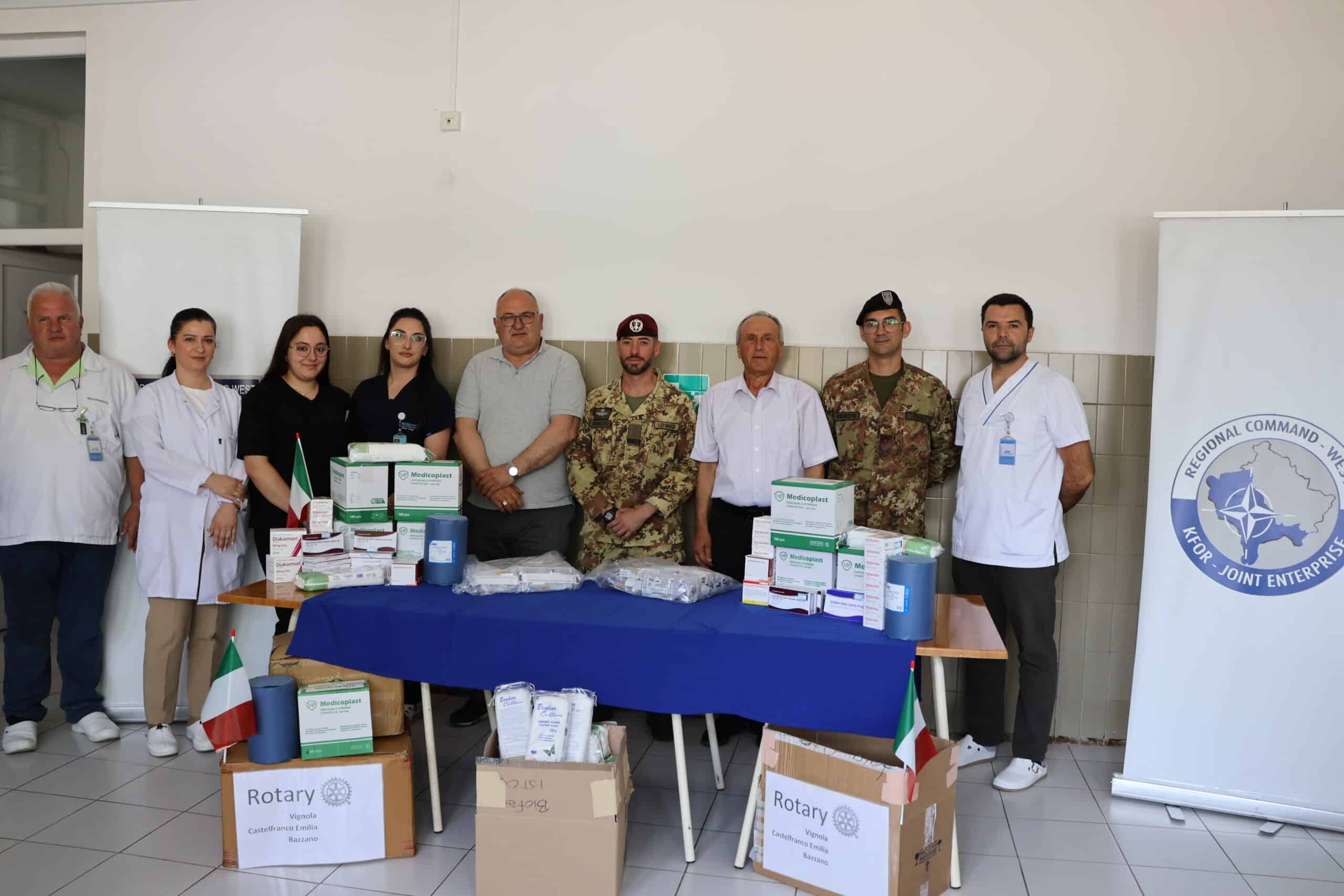 Dhurohen barna dhe material shpenzuese mjekësor për Qendrën Kryesore të Mjekësisë Familjare