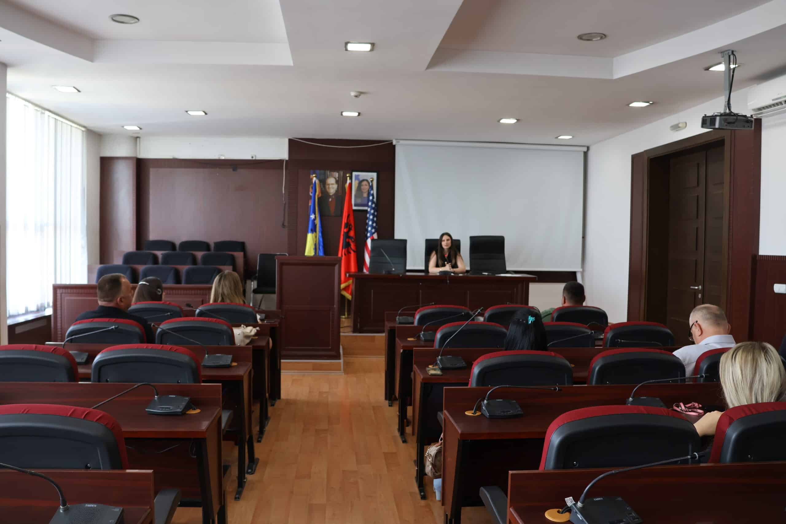U mbajt mbledhja e Komitetit për Komunitete