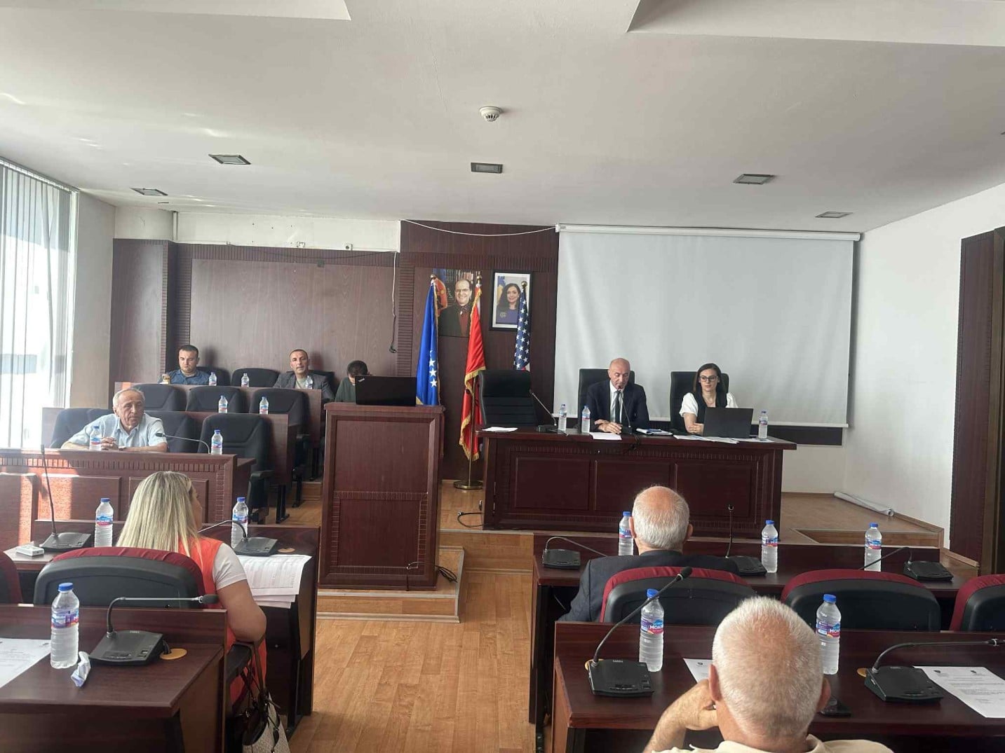 U mbajt dëgjim publik me qytetarë për Draft Buxhetin Komunal për vitet 2026-2028