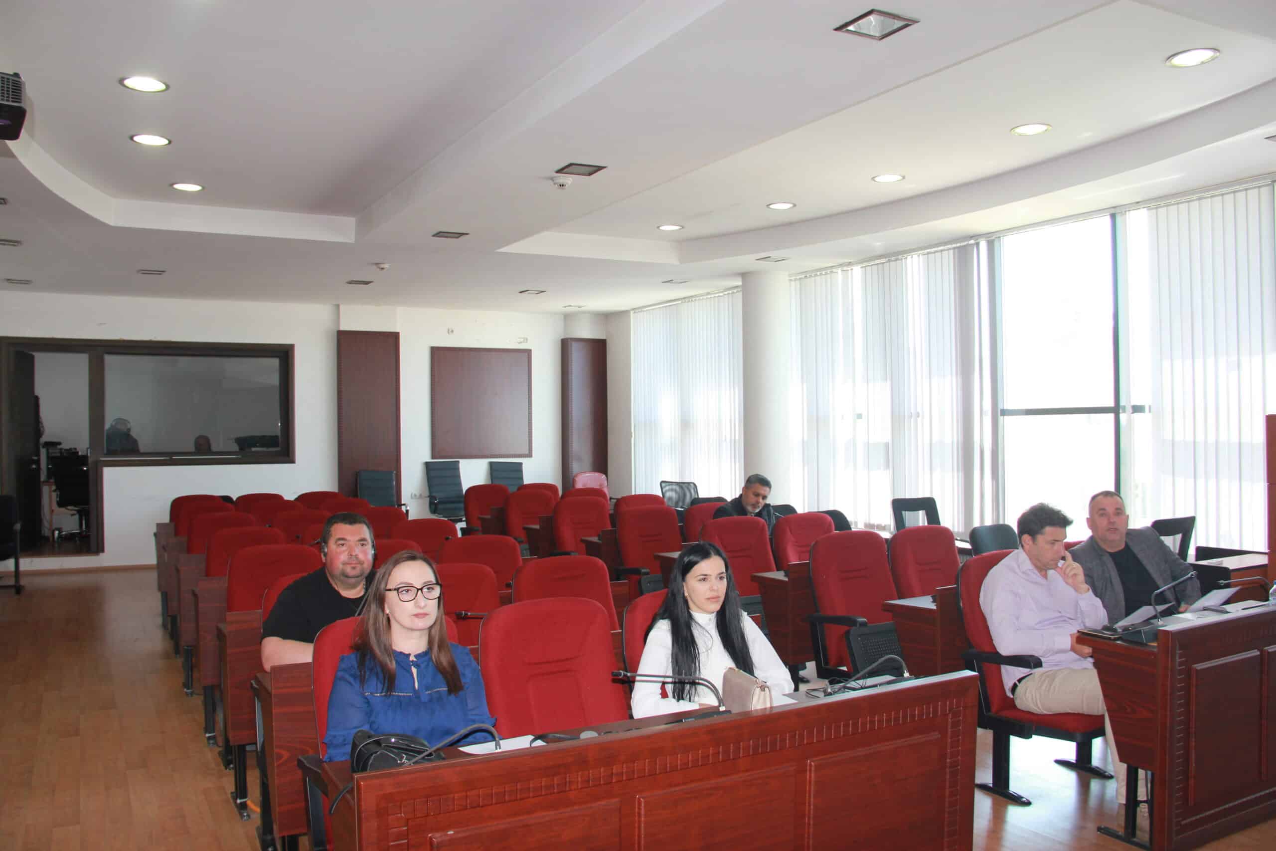 U mbajt mbledhja e Komitetit për Komunitete